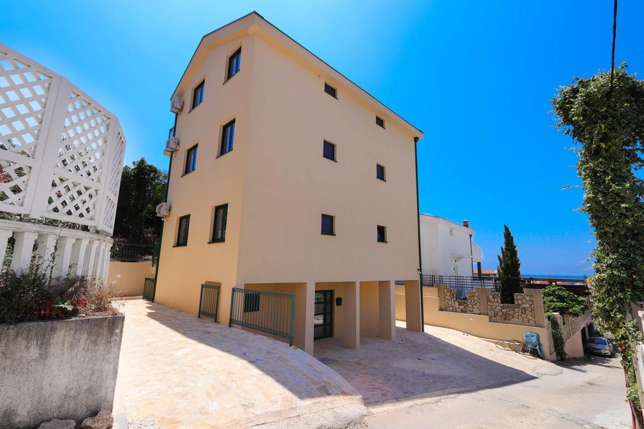 El Mar Apartments Бар Екстериор снимка