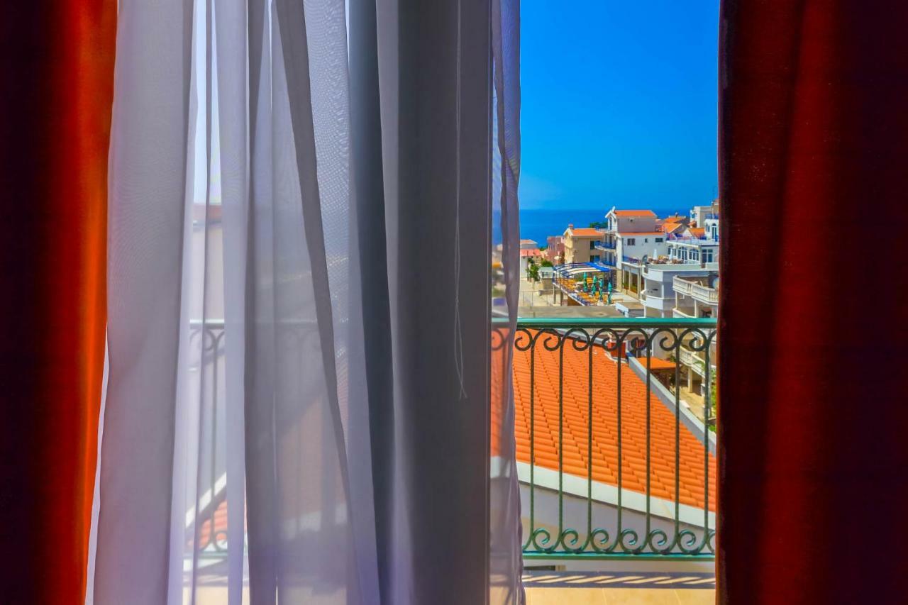 El Mar Apartments Бар Екстериор снимка